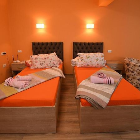 Apartament Trident Хацег Экстерьер фото