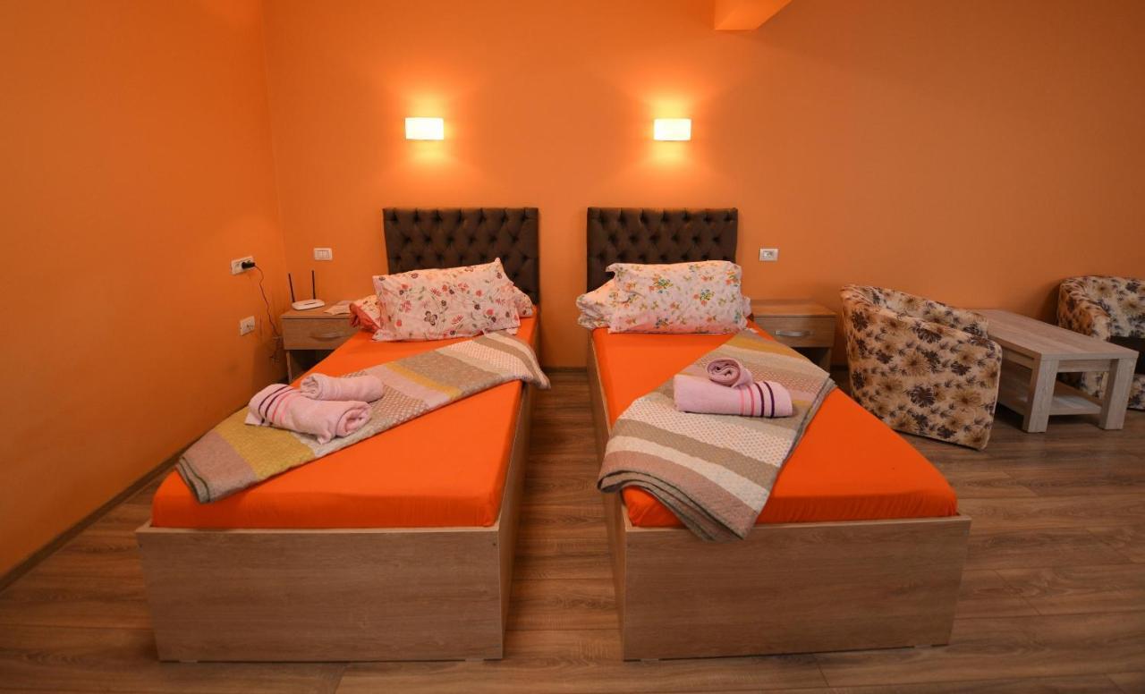 Apartament Trident Хацег Экстерьер фото